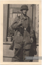 Charger l&#39;image dans la galerie, CARTE POSTALE PARACHUTISTE EN FRANCE 1944
