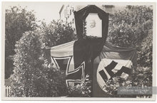 Charger l&#39;image dans la galerie, CARTE POSTALE COMMÉMORATION DE HINDENBURG
